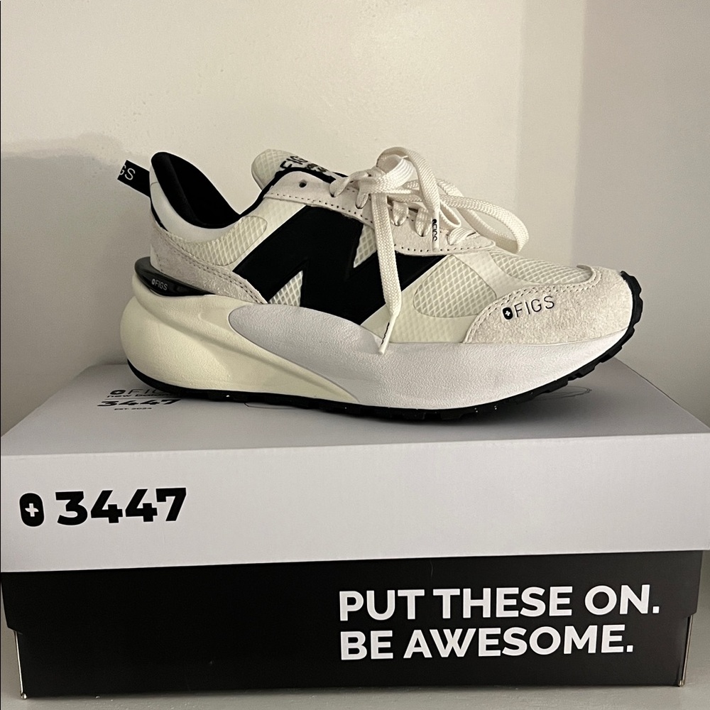 New Balance White and Black Athletic Shoes